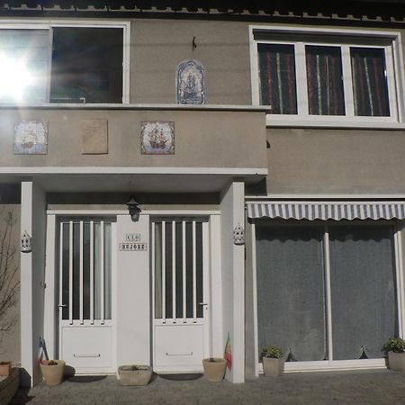 Clo Hujobe Apartment Parthenay Bagian luar foto